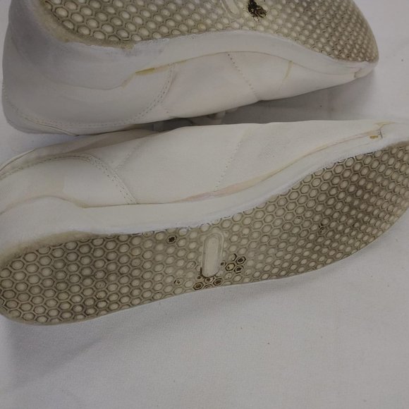 Size 7.5M The Winner White Shoes - Picture 5 of 5